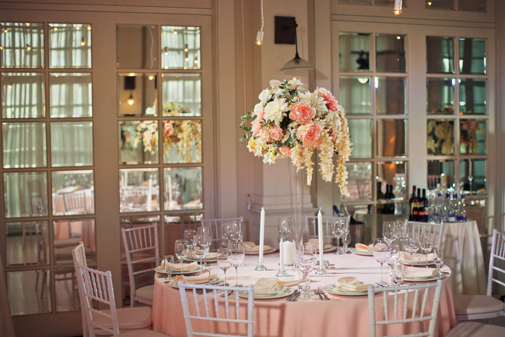 chiavari-blush-hochzeitsdekoration