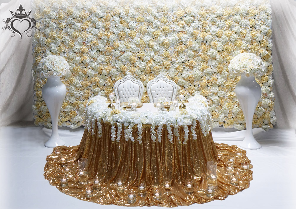 Hochzeitsdeko-Blumenwand-creme-champagner