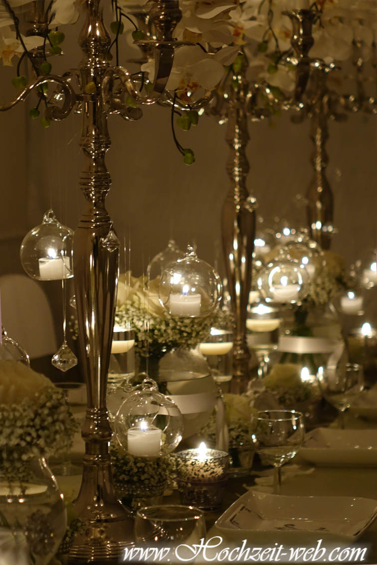 hochzeitsdekoration-hochzeit-hellgruen- orchidee-glaskugel